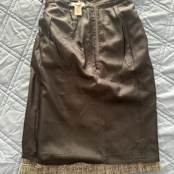 Moschino Grey Tweed Pattern Knee-Length Skirt (Size 4) - Picture 5 of 5